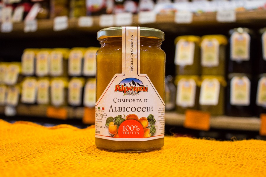 Compote of Apricots Alpenzu